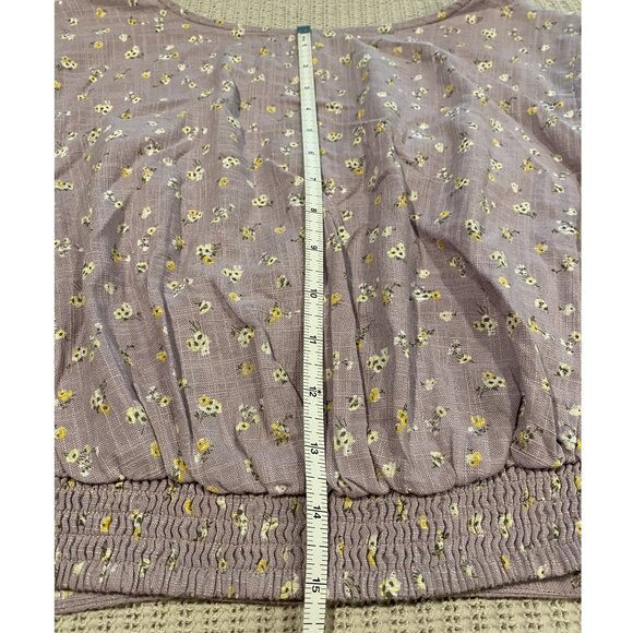 Hollister Keyhole Crop Top - Purple Floral - Size Medium - NWOT - Picture 4 of 7